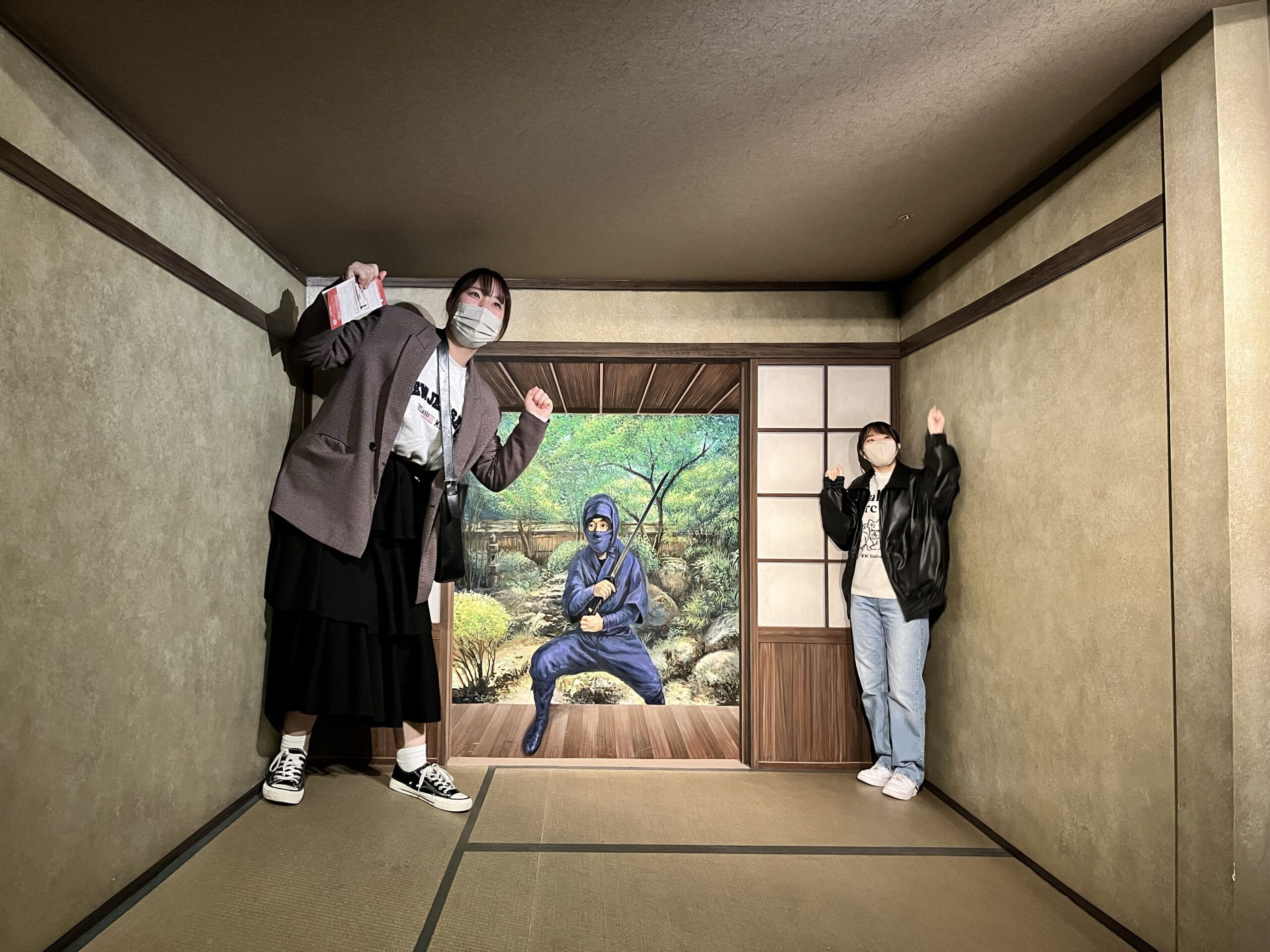 学生が潜入取材】あなたもきっとだまされる？！「東京トリックアート迷宮館」の不思議な世界 - レジャタイムズ